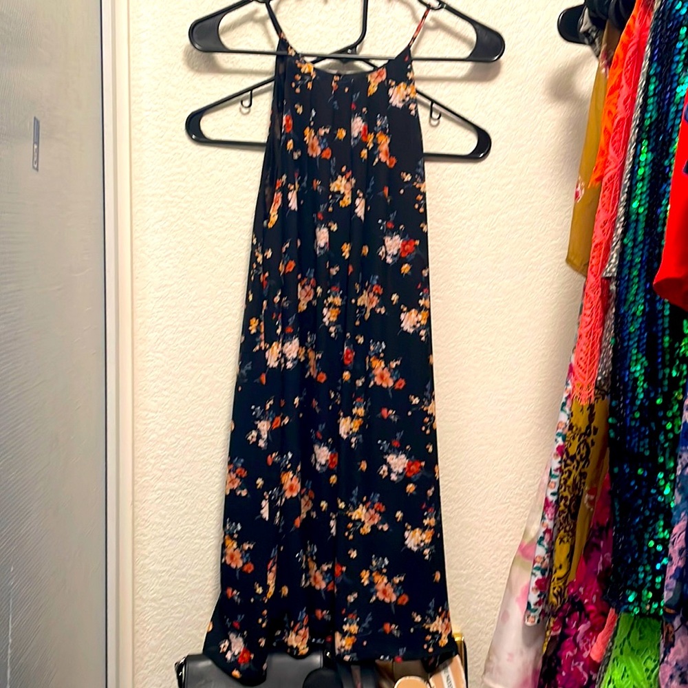 NWOT Lush floral sleeveless dress size med